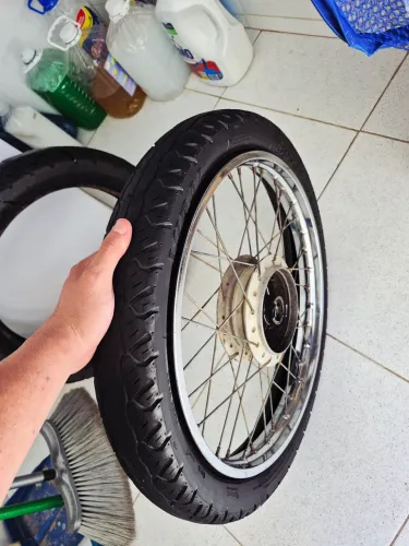 Roda dianteira para Biz ou Pop (Leia o anúncio)