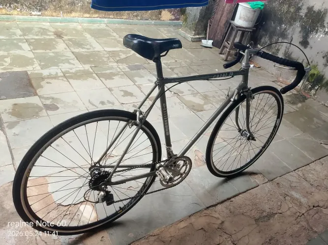Vendo ou troco baike Caloi 10 relíquia aro 27 no rolamento rodas aero, baike top ,61 9960,
