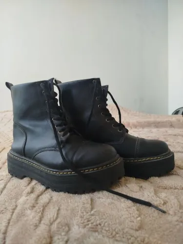 Coturno feminino NOVO, Tam 35, vegano