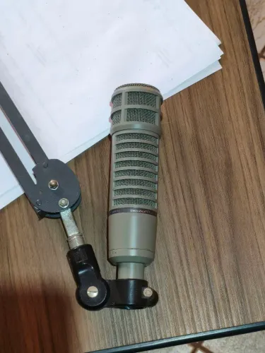 Microfone EV electrovoice RE20