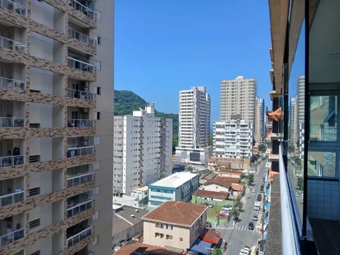 Imóvel para aluguel possui 125 metros quadrados com 3 quartos em Canto do Forte - Praia Gr