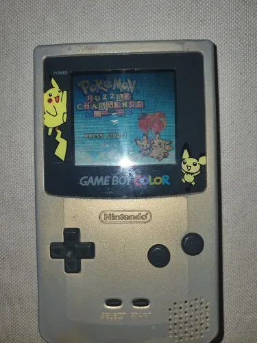 Pokémon gameboy color GBC edição especial Pikachu com tampa dourada original