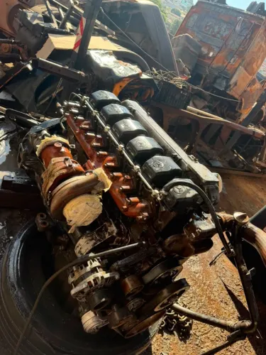 Motor OM 457 eletrônico completo revisado.