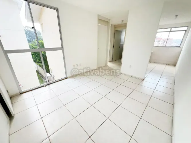 Lindo Apartamento 02 Quartos condomínio com infra completa portaria 24h em Tomás Coelho