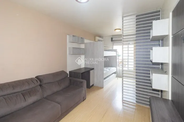 Kitnet 1 quarto(s), no bairro Farroupilha