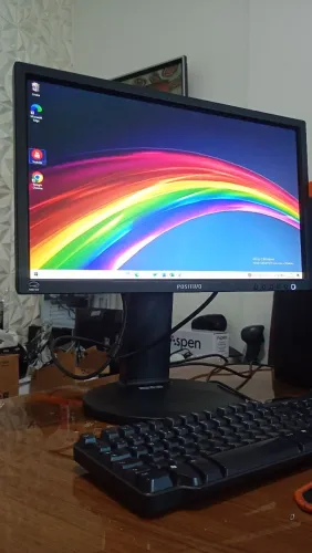 Monitor de 20 polegadas