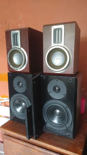 Caixas Yamaha e Philips dos 90s 300 e 200
