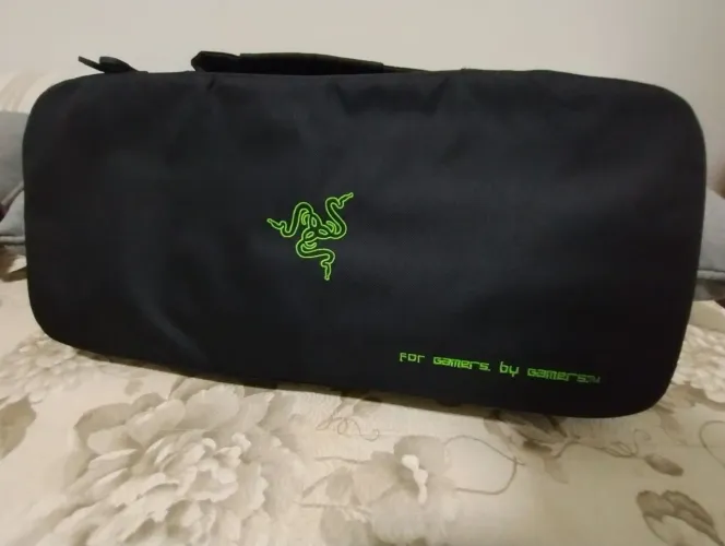 Teclado Mecânico Razer Stealth 2016 + Razer Bag
