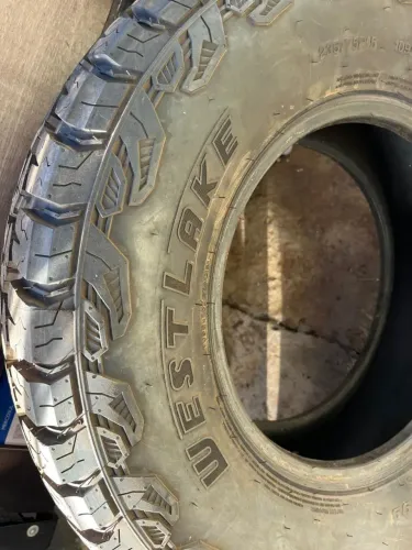 PNEU WESTLAKE 235/75 R15