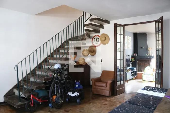 Casa à Venda - Vila Romana, 2 Quartos, 250 m2