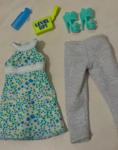 Kit pack roupas boneca barbie vestido anos 2000 colector