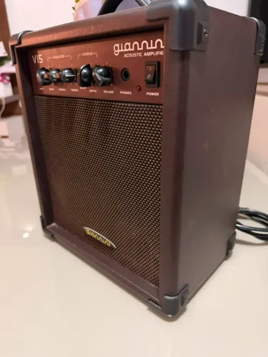Amplificador Giannini V15
