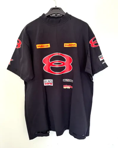 Camiseta Balenciaga Sponsor Logos preta