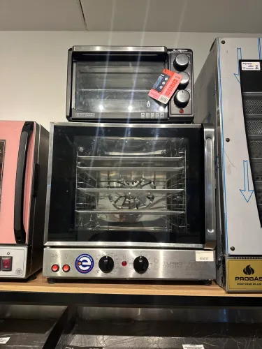 Forno turbo elétrico 4 assadeiras 35x35 Tita 