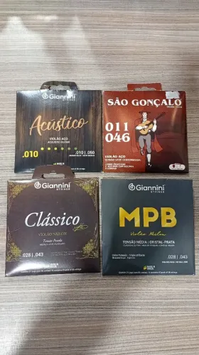 Cordas de violão aço ou nylon