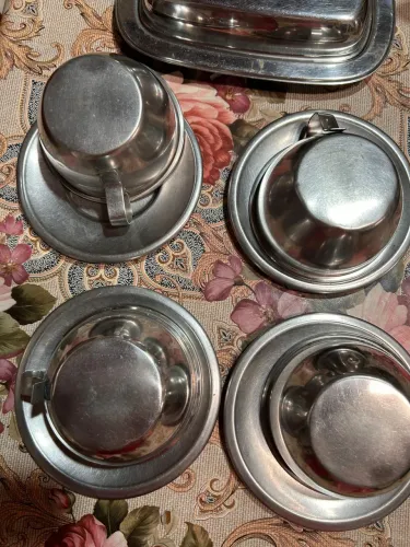 Xícaras de inox