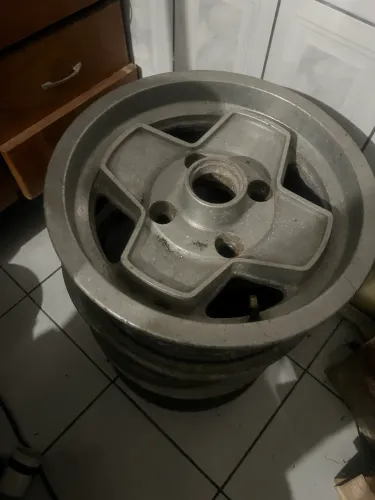 Vendo 3 rodas usadas