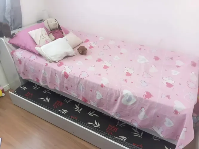 Cama Bicama Solteiro Branca com Cama Auxiliar - Excelente Estado
