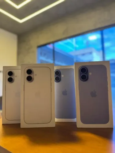 IPHONE 17 256GB ?BRANCO ?LAVANDA ?PRETO LACRADO 12 MESES DE GARANTIA APPLE