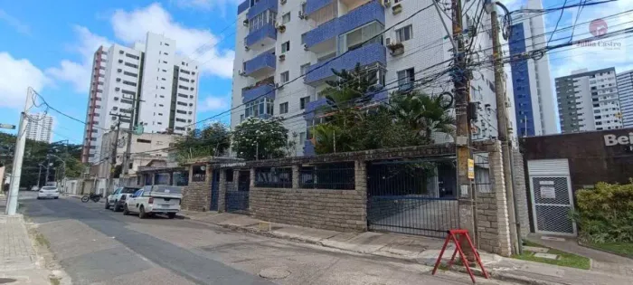 VENDO ÓTIMO APARTAMENTO COM 02 QUARTOS NA TORRE - RECIFE