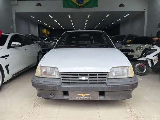 Chevrolet Kadett GLS 1.8 EFI / Sl/e 1.8 (álcool) 1992