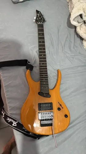 Guitarra Tagima Zero - TZero - Kiko Loureiro - Ponte Floyd Rose Nova