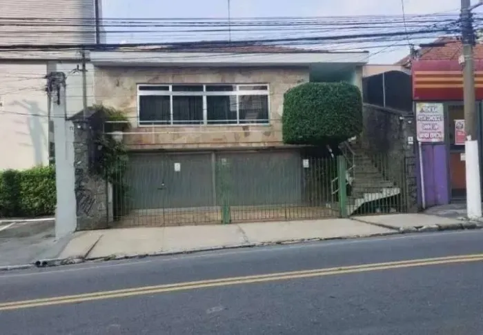 Casa Comercial à venda e locação no Centro de Osasco - 3 dormitórios, 2 suítes, 4 garagens