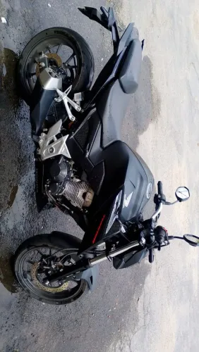 CB300F 2024