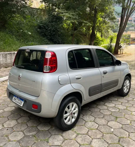Fiat Uno Vivace Celeb. 1.0 EVO F.flex 8V 5P 2011