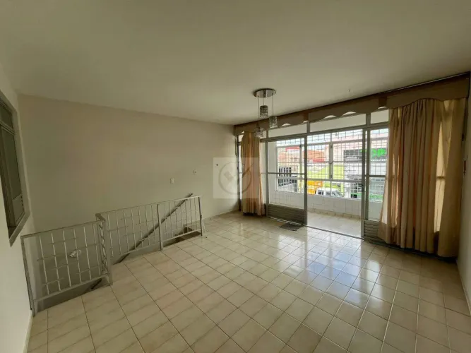 Duas Residências + Ponto Comercial, no Siqueira Campos, Aracaju-SE