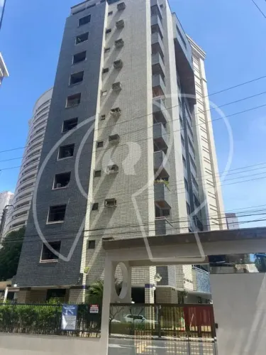 Excelente localização a 02 quadras da Beira Mar, ótimo apartamento com 148m², 03 suítes (S