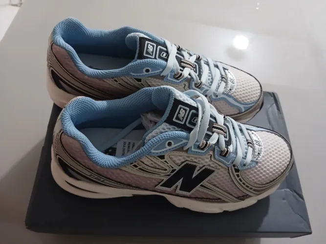 Tênis New balance 740
