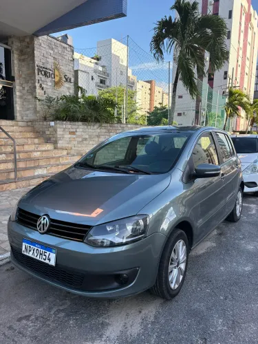 Volkswagen Fox 1.0 MI Total Flex 8V 5P 2011