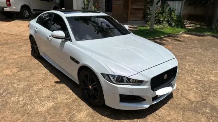 Jaguar XE 2.0 Turboch. R-sport 240/250cv Aut. 2017