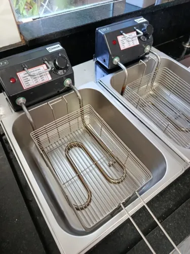 Fritadeira industrial elétrica Valente Inox 10LTS 10L aço inoxidável