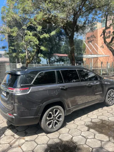 Jeep Commander Limited T270 1.3 TB Flex AUT 2023