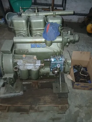 Vendo motor MWN 3 cilindros funcionando