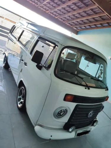 Volkswagen Kombi Standard 1.4 MI Total Flex 8V 2009