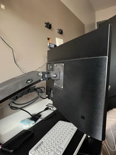 MONITOR GAMER SAMSUNG ODYSSEY G30 24" 144Hz 1ms AMD FreeSync Premium