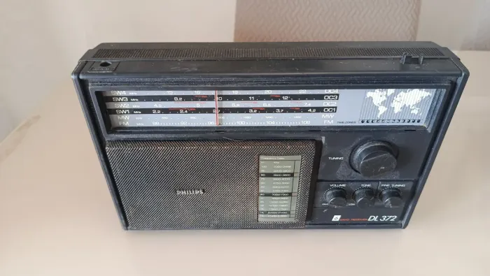 Rádio antigo pra decoracao