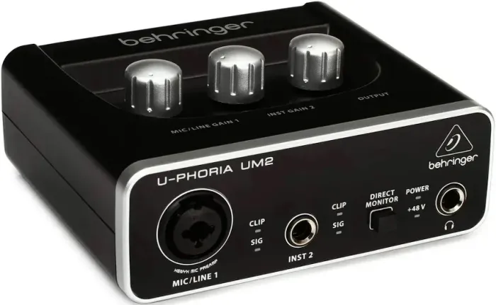 Interface de Áudio Behringer U-phoria UM2 USB