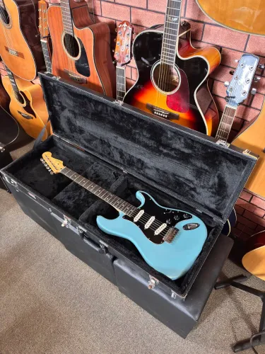 Guitarra Fender Japonesa regulada com caps Fender Noiseless N3 ANALISO TROCAS