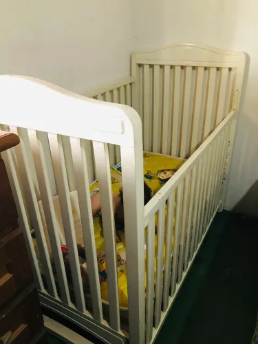 Berço com colchão