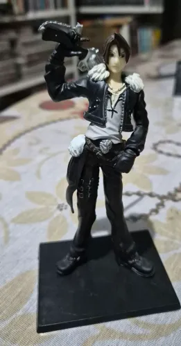 Squall Leonhart - Final Fantasy VIII - Trading Arts - Square Enix