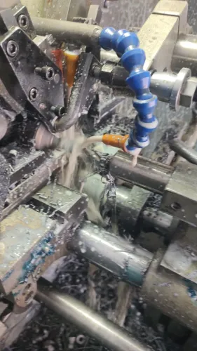 Vendo dois tornos automáticos A25 traub e Tor Iran 3/4 ótimo estado trabalhando