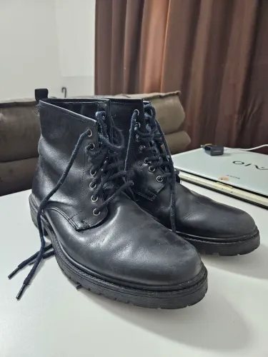 Bota coturno preto unissex Viko/Renner - tamanho 41