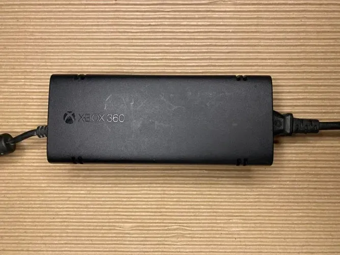 Fonte Xbox 360 Slim - Funcionando (A10-120N1A)