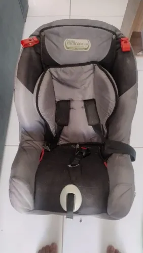 Cadeirinha infantil para carro