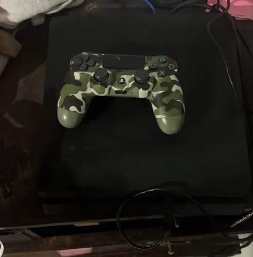 PS4 500gb modelo Slim