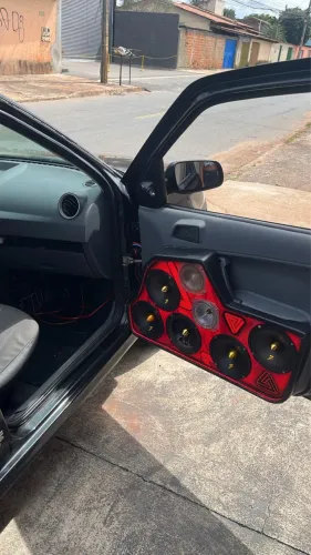 Som automotivo